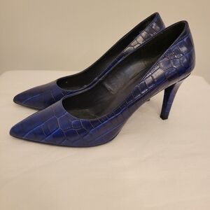 CHICO’S leather navy blue crocodile print pump high heel shoes size 9.5M